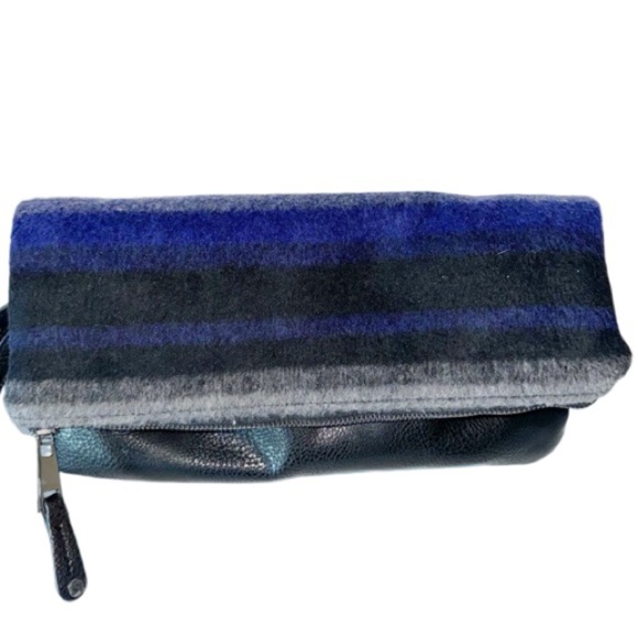 Sondra Robert’s Foldover Leather Shoulder/Clutch Blue Stripe Woven Wool Flap Y2K - Picture 1 of 8